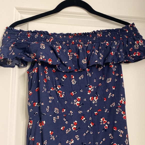 Blue dress with flowers - Picture 2 of 3